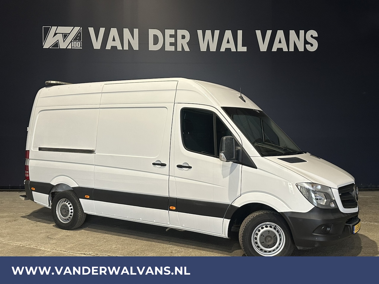 Mercedes-Benz Sprinter - 316 CDI 164pk L2H2 Euro6 Airco | 2800kg trekhaak | Navigatie | Cruisecontrol Parkeersensor - AutoWereld.nl