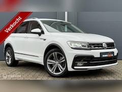 Volkswagen Tiguan - 2.0 TSI 4Motion R-Line Trekhaak/Viritual/LED