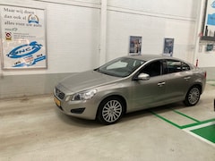 Volvo S60 - 1.6 T4 Kinetic