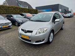 Toyota Auris - 1.6-16V Sol Business