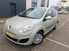 Renault Twingo - 1.2-16V Expression / 1 JAAR APK / NAP / DEALER ONDERHOUDEN / ZEER NETTE AUTO / MEENEEM PRI