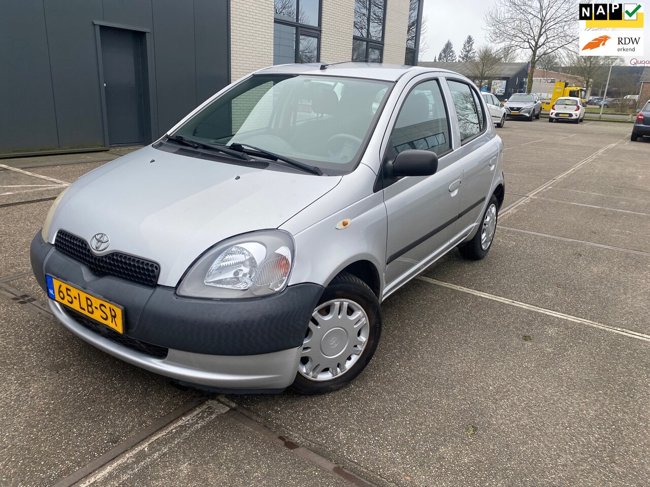 Toyota Yaris - 1.0-16V VVT-i YORIN / 1 JAAR APK / NAP / 5DRS / BOEKJES / ZUINIG / NETTE AUTO / MEENEEM PR - AutoWereld.nl