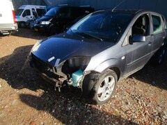 Ford Fiesta - 1.4-16V Futura XL, Schade