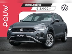 Volkswagen T-Roc - 1.5 TSI 150pk Life Edition | 17" Velgen | Climate Control