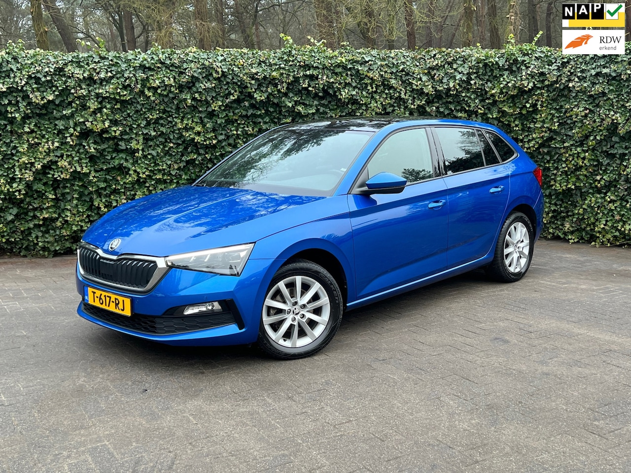 Skoda Scala - 1.0 TSI Business Edition | Panorama | Carplay | Park Pilot | Stoelverwarming - AutoWereld.nl