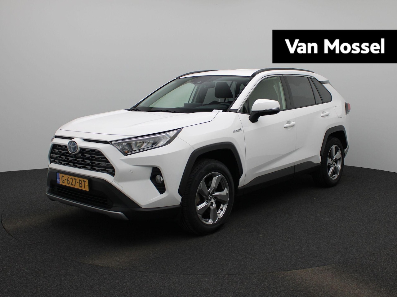 Toyota RAV4 - 2.5 Hybrid First Edition | Navigatie | Trekhaak | Camera | Climate control - AutoWereld.nl