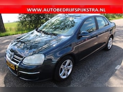 Volkswagen Jetta - 1.4 TSI Trendline // APK 07/2025 //