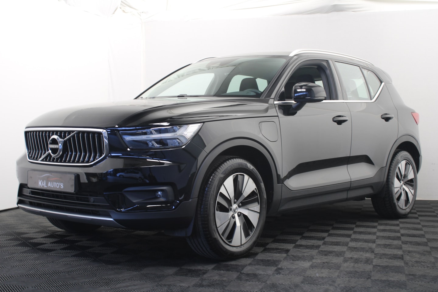 Volvo XC40 - 1.5 T4 Recharge Inscription Expression |Pano|Camera|Trekhaak| - AutoWereld.nl