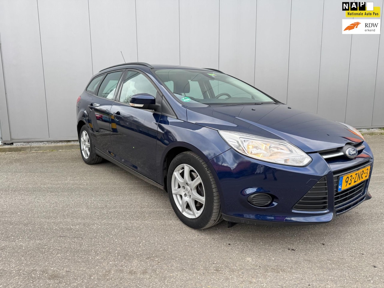 Ford Focus Wagon - 1.6 TDCI Trend NAVI AIRCO - AutoWereld.nl