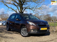 Peugeot 2008 - 1.2 PureTech Active | Cruise + Clima + Navi nu € 6.975,