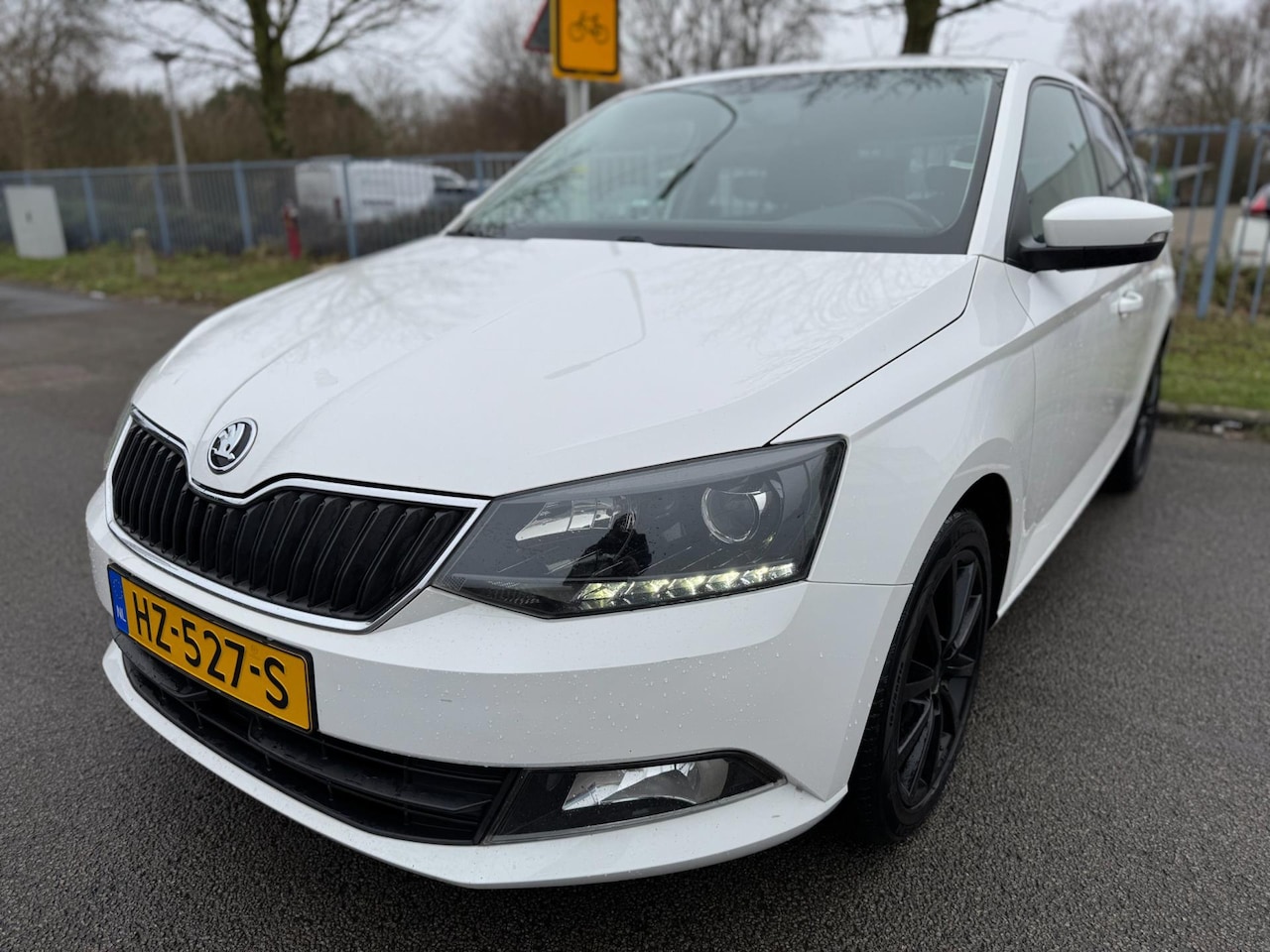 Skoda Fabia - 1.2 TSI Ambition Navigatie PDC Cruise control Airco - AutoWereld.nl