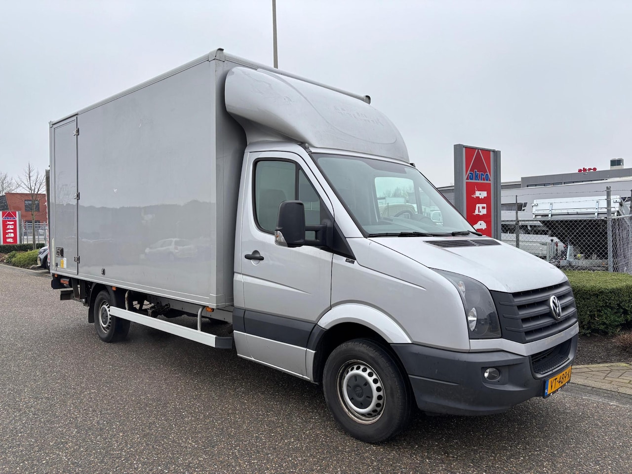 Volkswagen Crafter - 35 2.0 TDI L3H2 | Laadklep DHollandia | Trekhaak | Meubelbak | Cruise Control | NAVI | Air - AutoWereld.nl