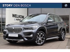 BMW X1 - sDrive20i High Executive xLine Automaat / Trekhaak afneembaar / Sportstoelen / Stoelverwar