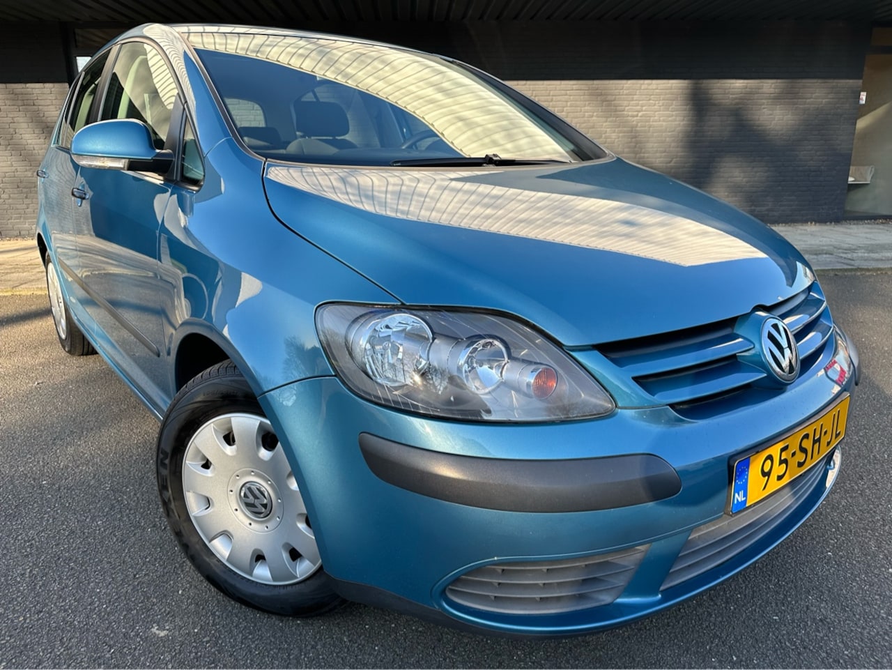 Volkswagen Golf Plus - 1.6 FSI Turijn // 1e eigenaar // 63.000 NAP // - AutoWereld.nl