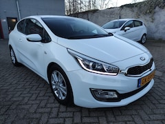 Kia Pro cee'd - ProCeed PRO CEE D 1.6 GDI ComfortLine