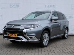 Mitsubishi Outlander - 2.4 PHEV Pure+ NL AUTO | CAMERA | TREKHAAK | STOELVERW |