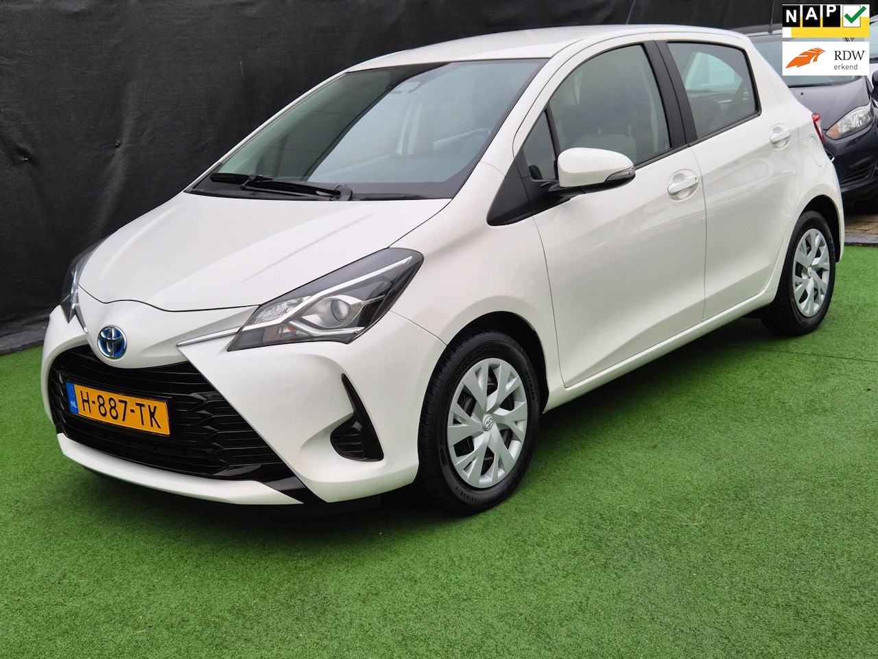 Toyota Yaris - 1.5 Hybrid Active 1e eig NAP! - AutoWereld.nl