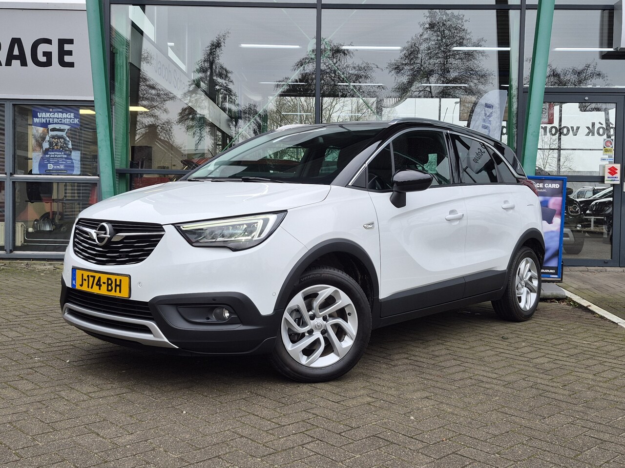 Opel Crossland X - 1.2 Turbo Innovation Trekhaak / Navigatie / Stuurverwarming - AutoWereld.nl