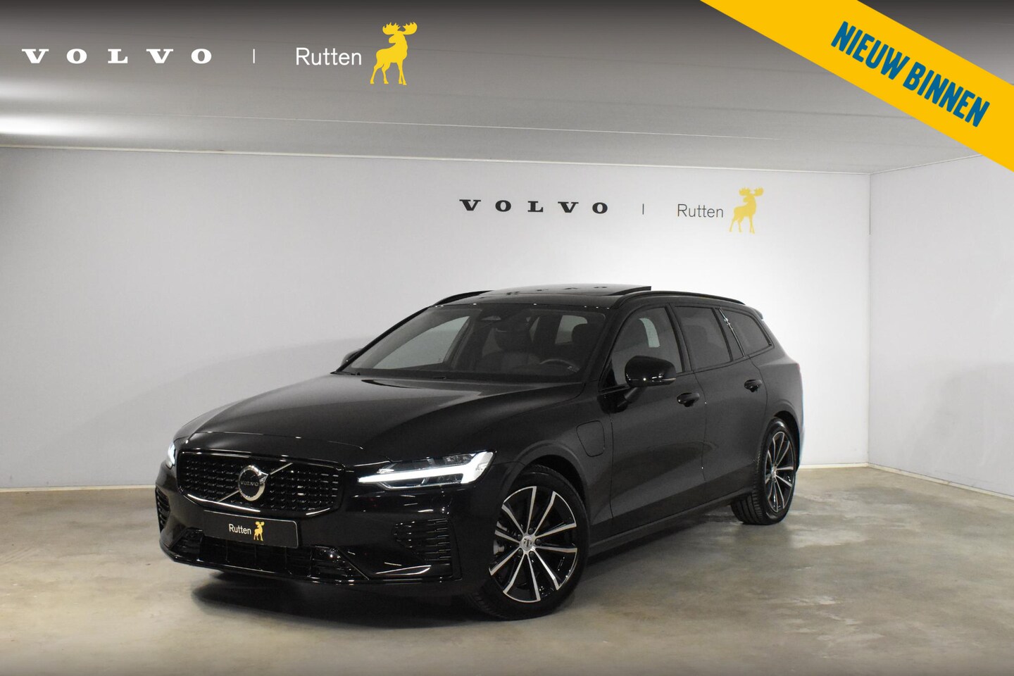 Volvo V60 - T6 350PK Automaat Plug-in hybrid AWD Plus Dark / Driver assist / ACC / Panoramadak / Donke - AutoWereld.nl