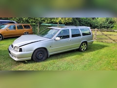 Volvo V70 - 2.3 R AWD Projektauto| Schadevoorzijde | Donor