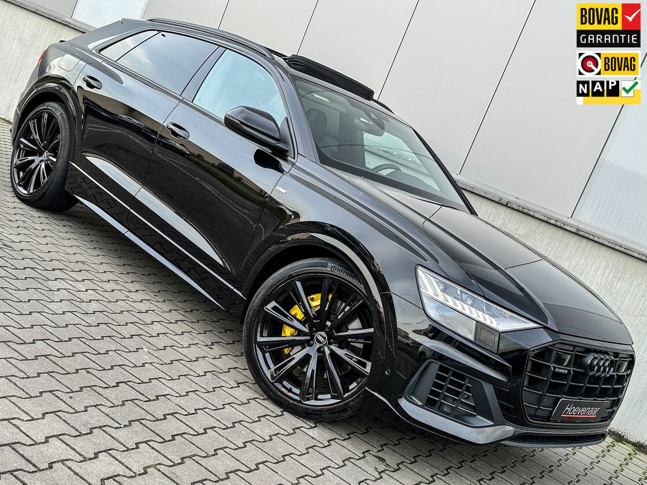 Audi Q8 - 55 TFSI E 381Pk 23Inch SQ8 dif Rs-int B&O Full Black optic - AutoWereld.nl