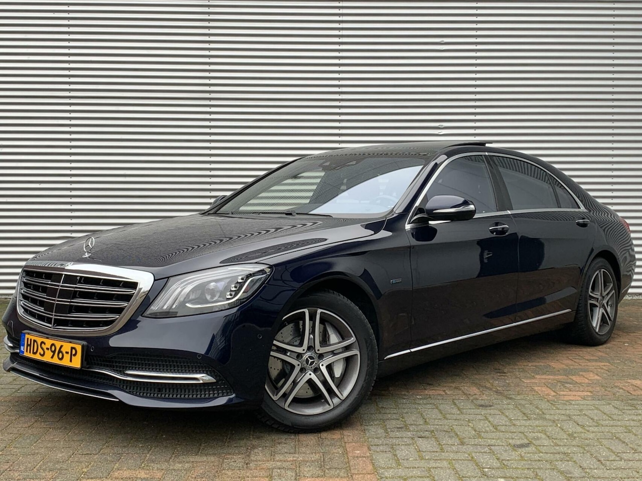 Mercedes-Benz S-klasse - 560e Lang 4Matic Pano Led Carplay Camera 2018 Vol Opties Dealer Onderhouden Eerste Eigenaa - AutoWereld.nl