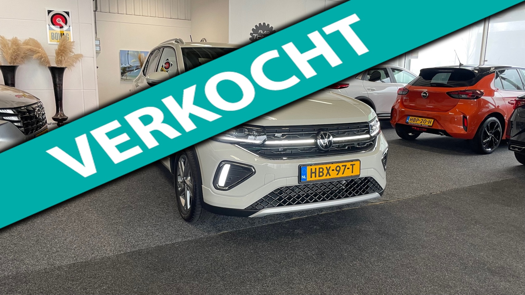 Volkswagen T-Cross - 1.5 TSI R-Line Business 1.5 TSI R-Line Business, Nav, Cruise, Camera, Led, Trekhaak, enz. - AutoWereld.nl