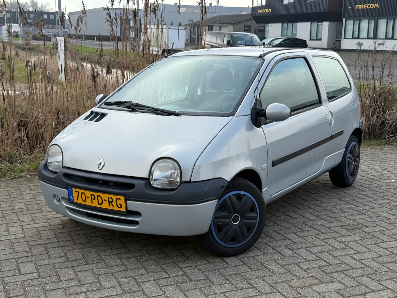 Renault Twingo - 1.2 Privilège Airco Elektrische Ramen Nieuwe Apk - AutoWereld.nl