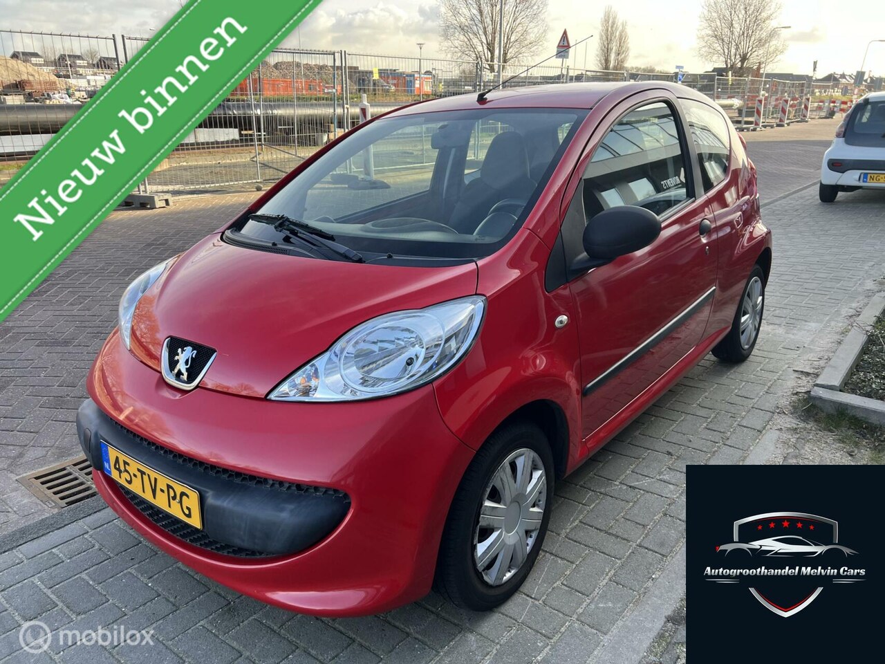 Peugeot 107 - 1.0-12V XR WEINIG KM NAP NWE APK BIJ AFLEVERING - AutoWereld.nl