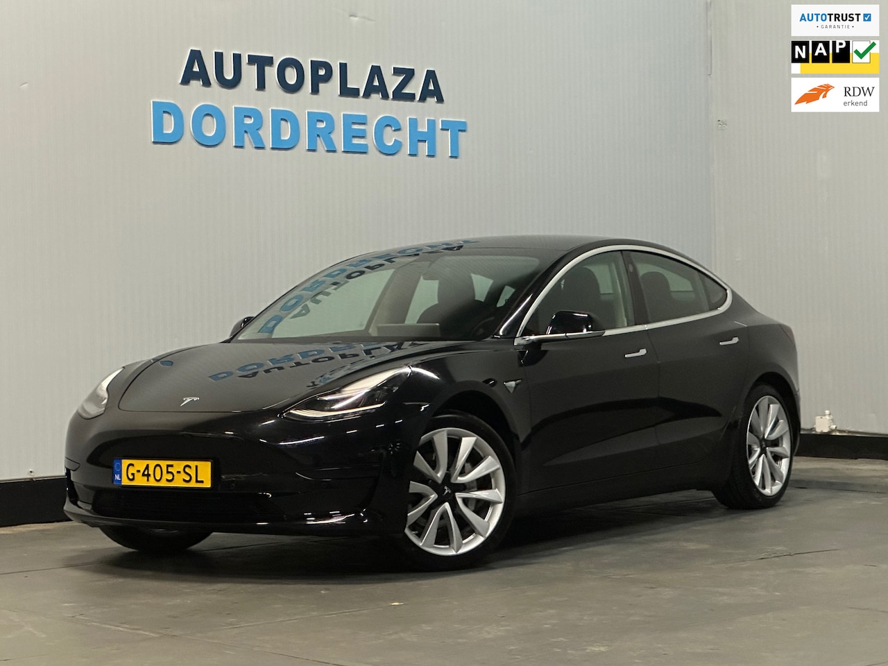 Tesla Model 3 - Standard RWD Plus 60 kWh TREKHAAK - AutoWereld.nl