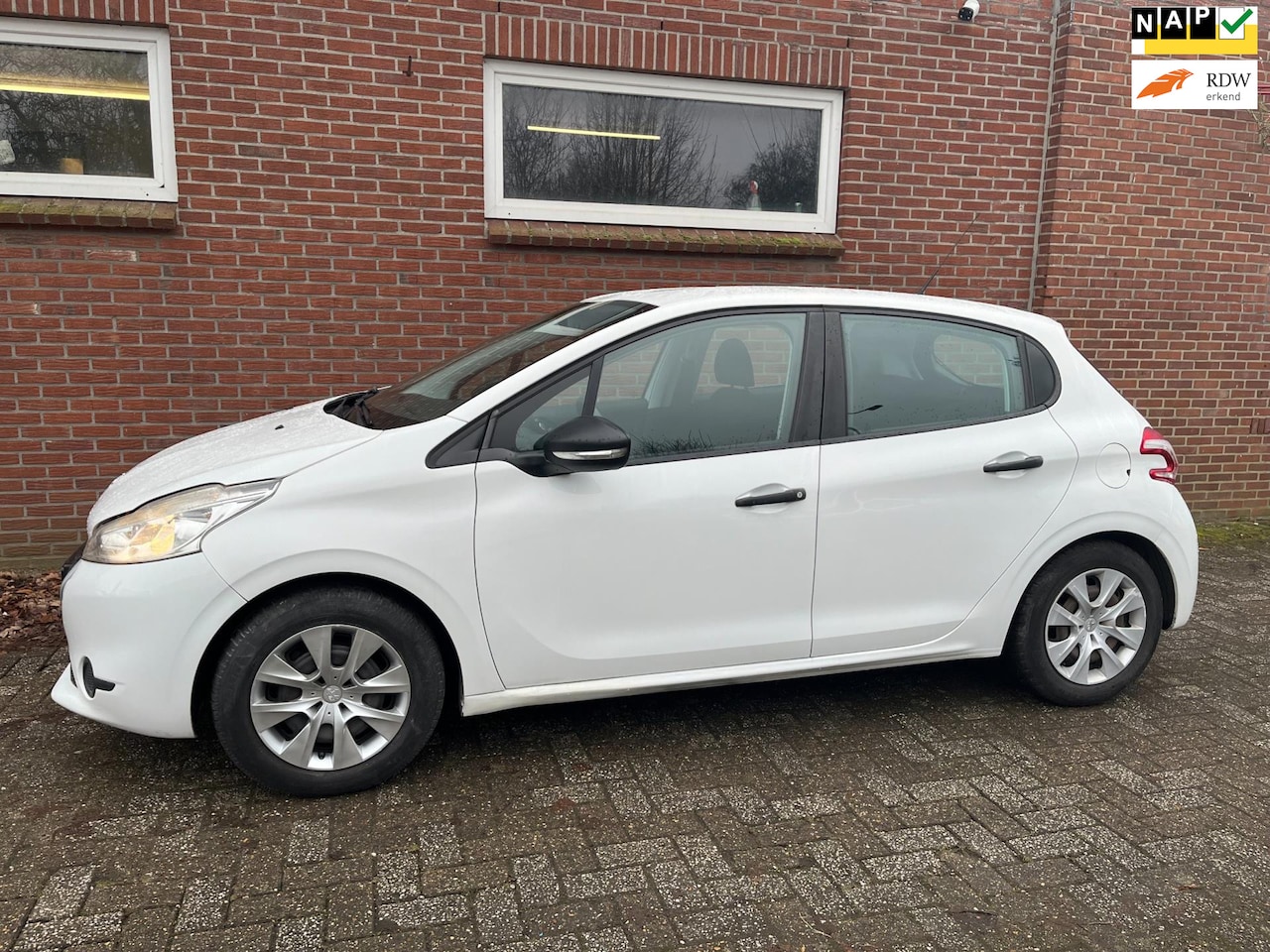 Peugeot 208 - 1.0 Vti Access 1.0 VTi Access - AutoWereld.nl