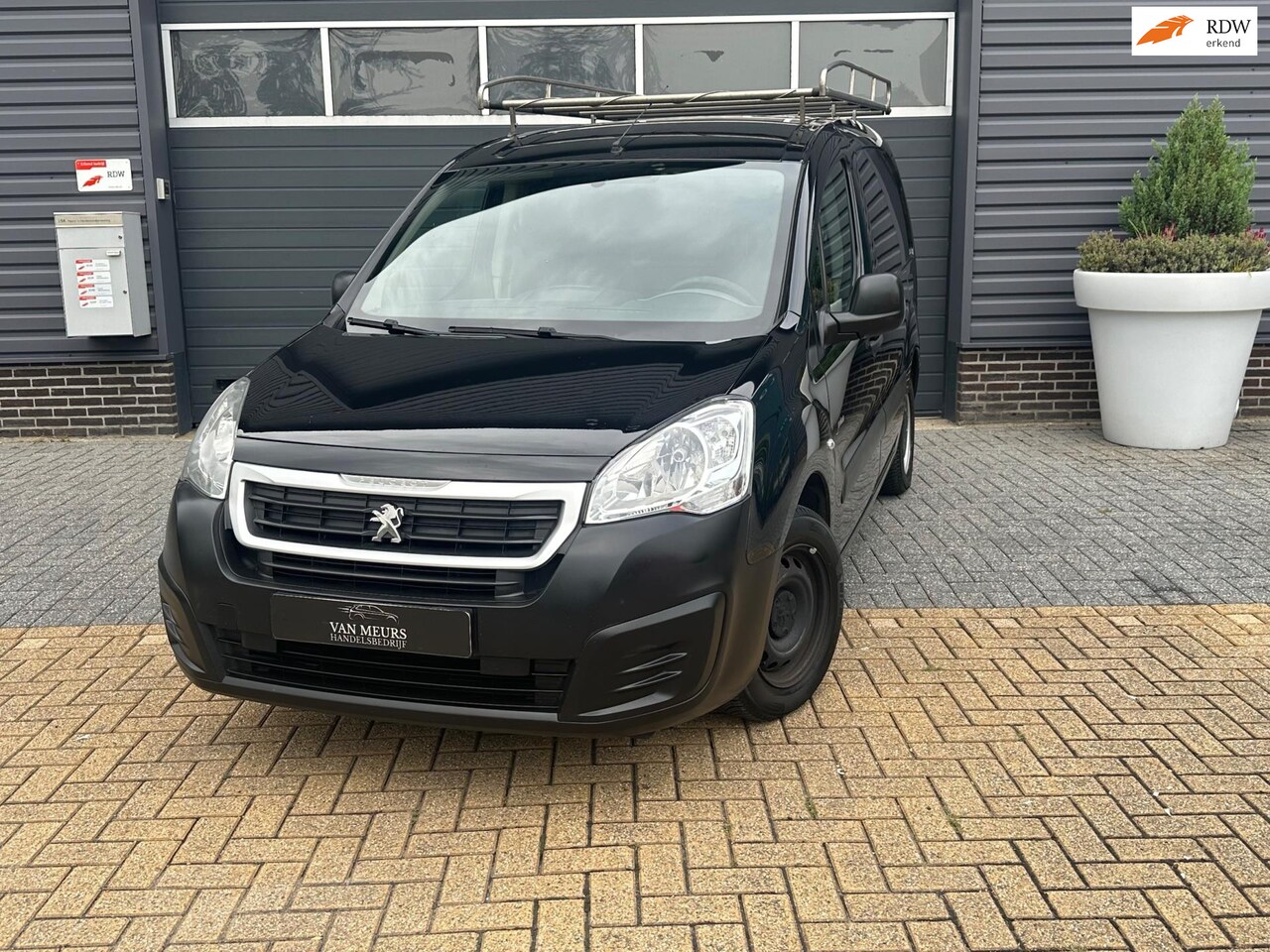 Peugeot Partner - 120 1.6 BlueHDi 75 L1 XR 120 1.6 BlueHDi 75 L1 XR, apk 01-2026 - AutoWereld.nl