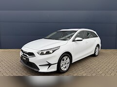 Kia Cee'd Sportswagon - Ceed Sw 1.5 T-GDi 140pk DynamicLine | Navigatie | Parkeercamera | Climate control | Cruise