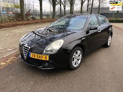 Alfa Romeo Giulietta - 1.6 JTDm Distinctive