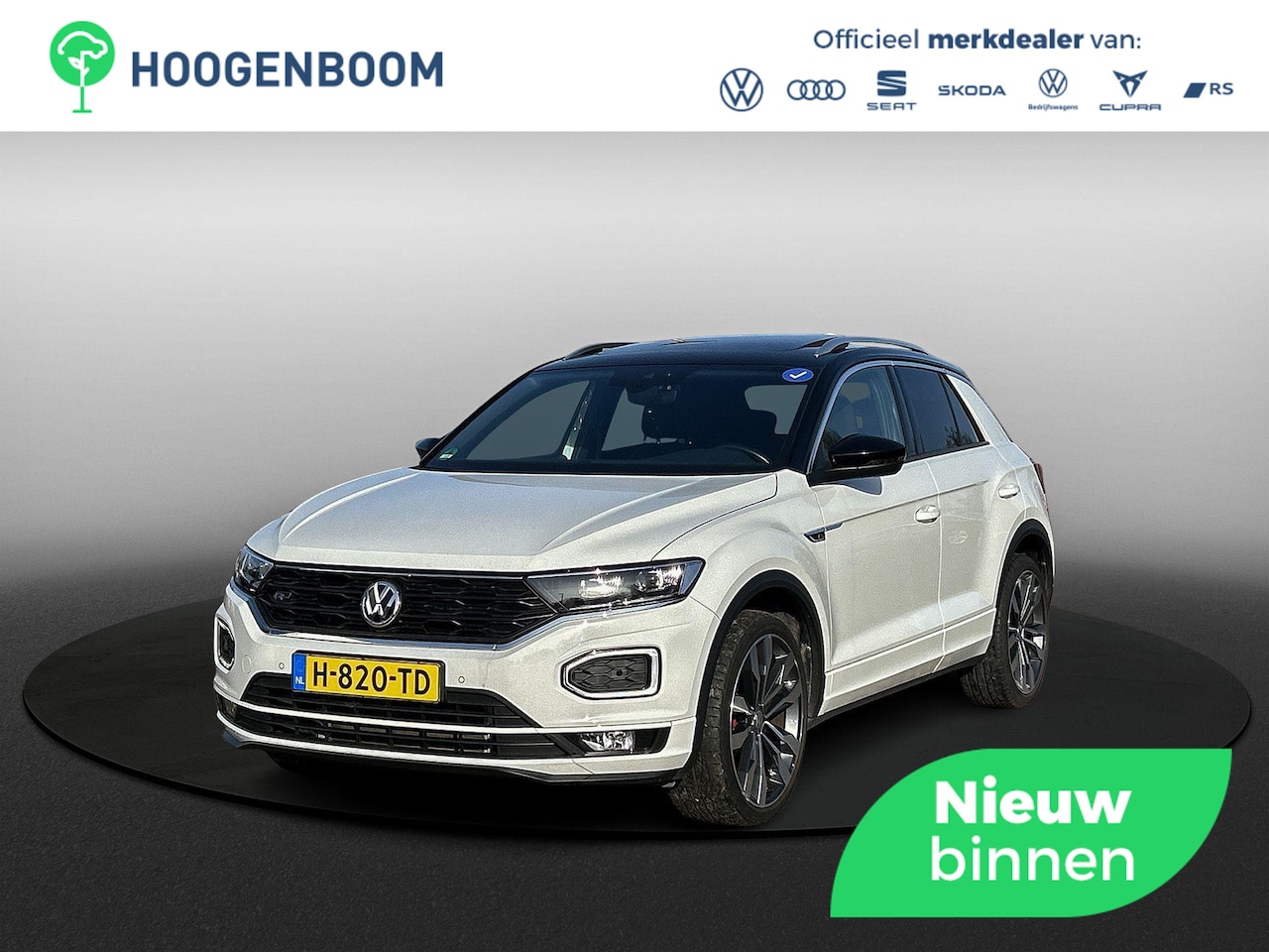 Volkswagen T-Roc - 1.5 TSI Sport Business R | Panoramadak | Achteruitrijcamera | Keyless | Navigatie | Stoelv - AutoWereld.nl