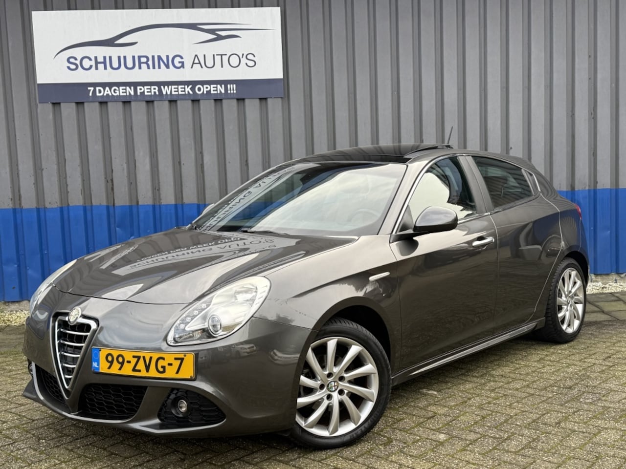 Alfa Romeo Giulietta - 1.4 T Distinctive LEER - AutoWereld.nl