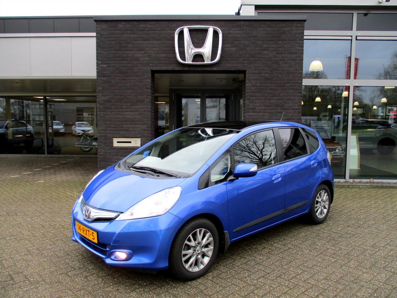 Honda Jazz - Hybrid 1.4 i-VTEC 102pk CVT Elegance | Rijklaar - AutoWereld.nl