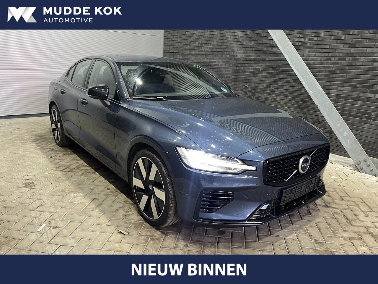 Volvo S60 - T8 Recharge Ultimate Dark | Long Range | Bowers&Wilkins | ACC | Head-Up | Panoramadak | 36 - AutoWereld.nl