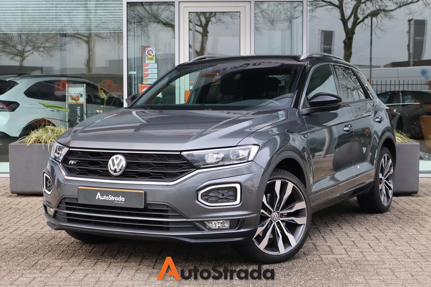 Volkswagen T-Roc - 1.5 R-Line TSI 150pk | LED | ACC | Virtual | Navi | Carplay | Beats | Climate - AutoWereld.nl