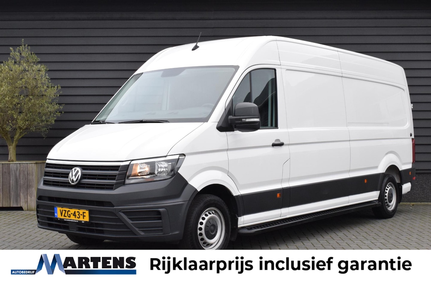 Volkswagen Crafter - 35 2.0 TDI 140pk DSG L4H3 Volkswagen Crafter 35 2.0 TDI L4H3 - AutoWereld.nl