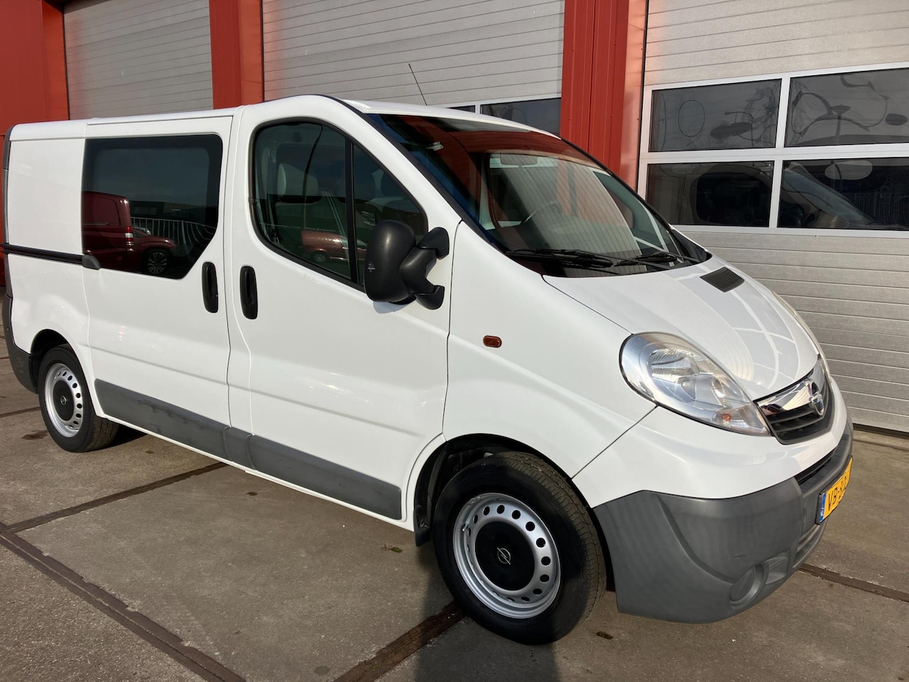 Opel Vivaro - 2.0 CDTI L1H1 EcoFLEX 2.0 CDTI L1H1 EcoFLEX - AutoWereld.nl