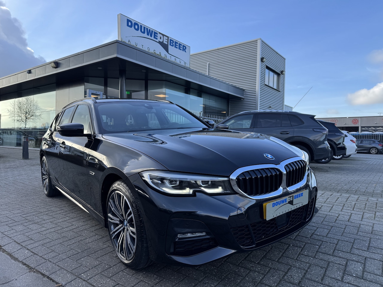 BMW 3-serie Touring - 330e M sport - AutoWereld.nl