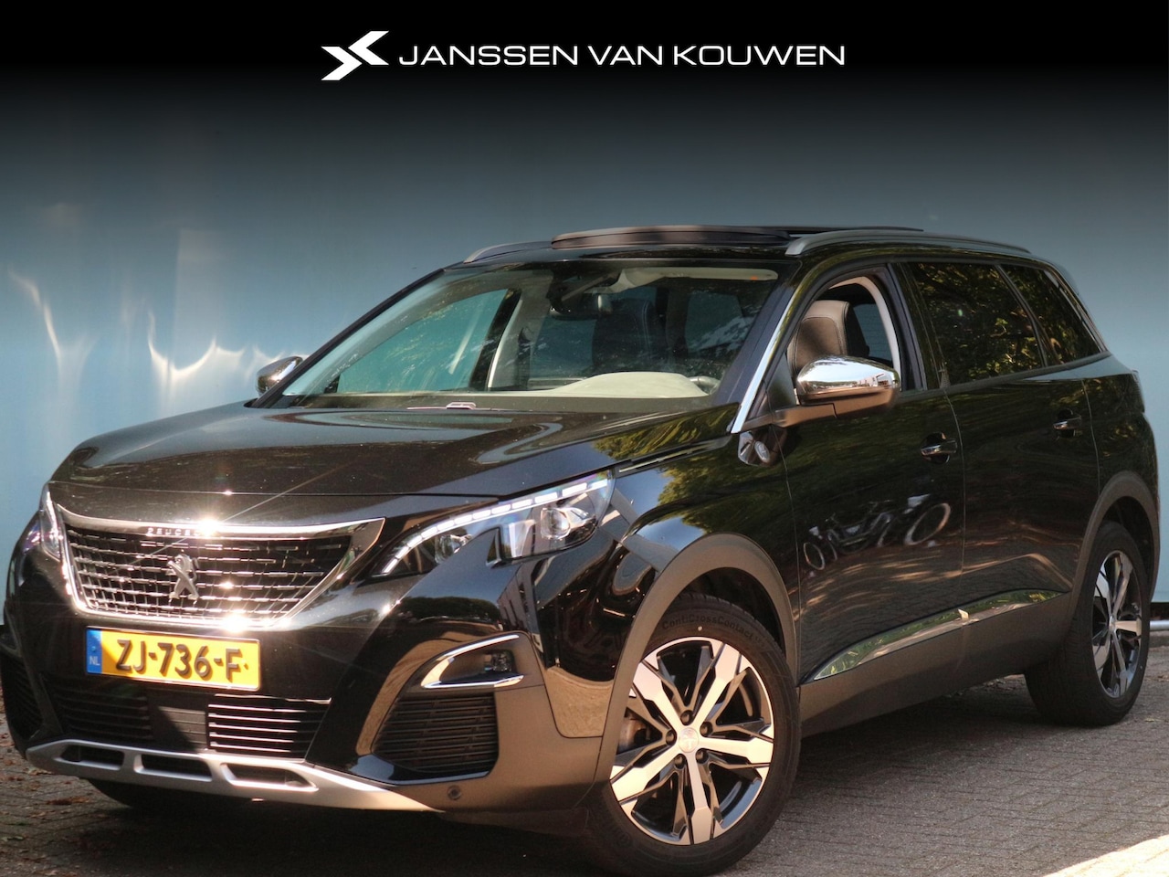 Peugeot 5008 - Crossway 1.2 130 pk / Schuif-/kanteldak / HiFi / Trekhaak / Elektrische achterklep - AutoWereld.nl