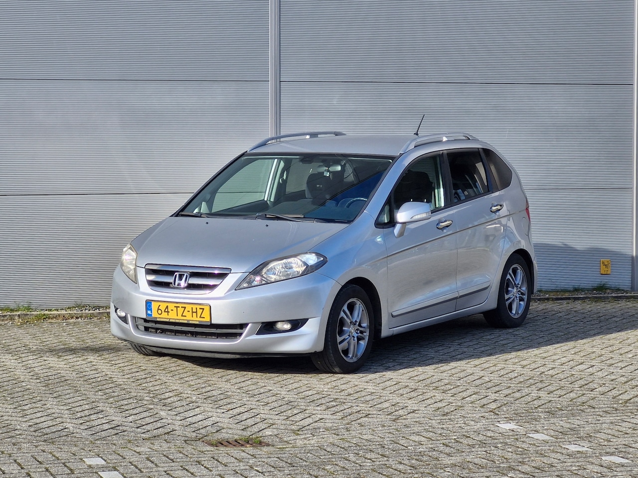 Honda FR-V - 1.8i Executive - AutoWereld.nl