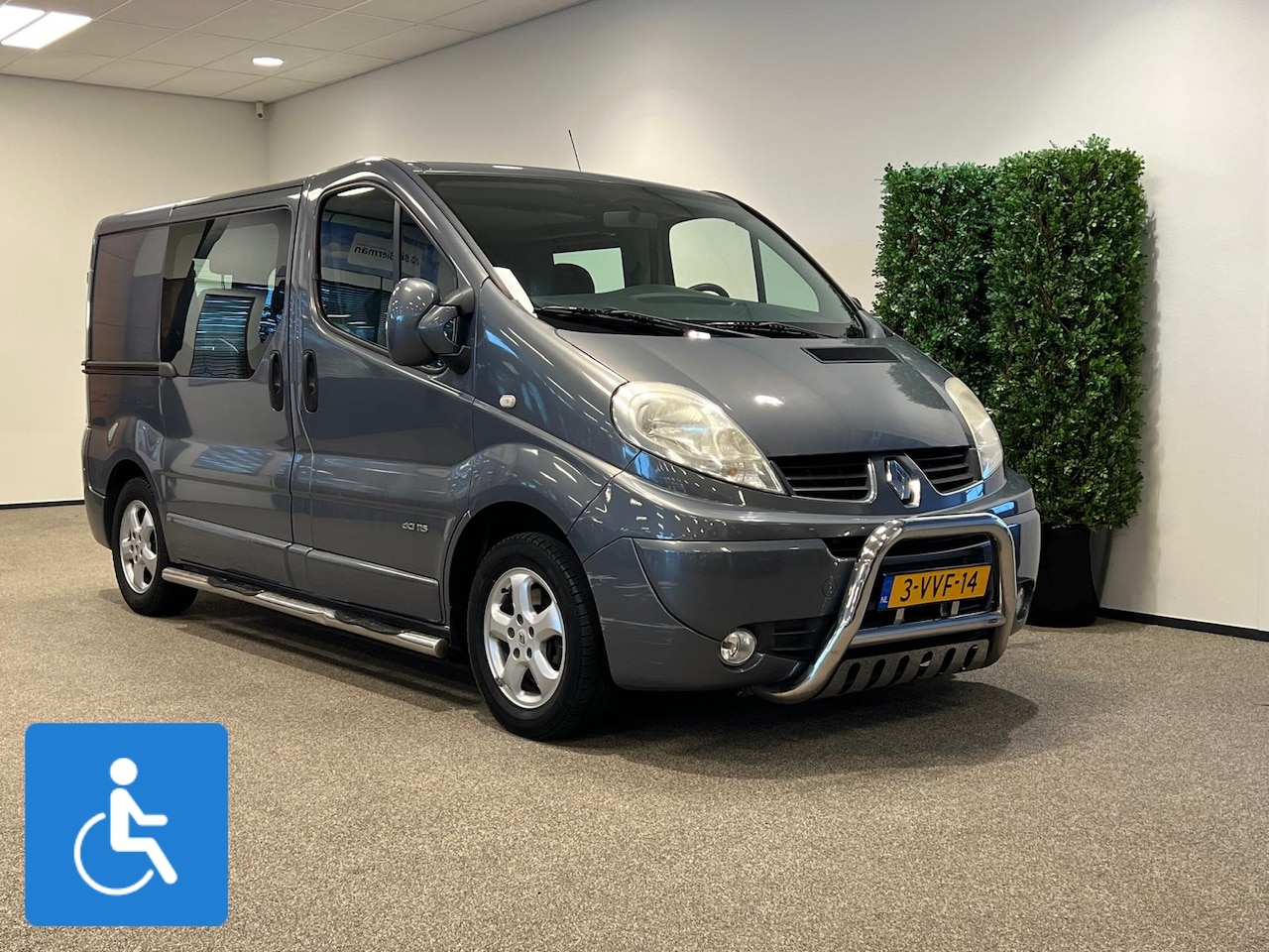 Renault Trafic - L1H1 Rolstoelbus - AutoWereld.nl