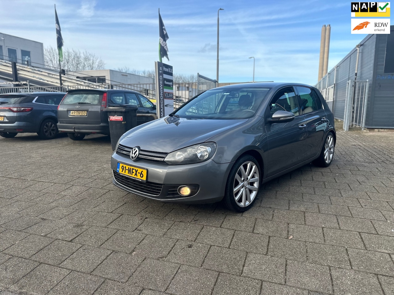 Volkswagen Golf - 1.4 TSI Highline | 160PK | 6BAK - AutoWereld.nl