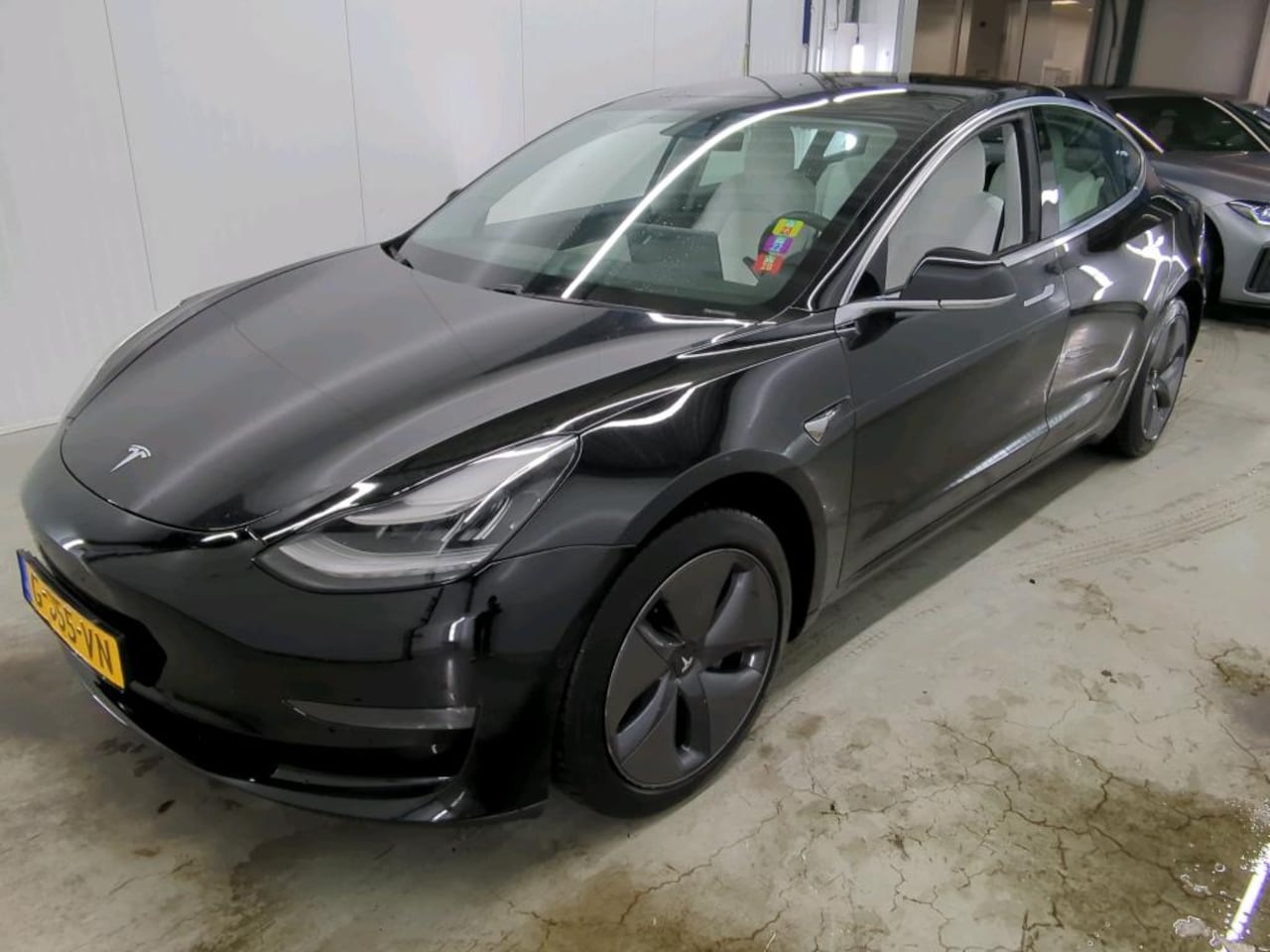 Tesla Model 3 - Long-Range AWD 351pk 75 kWh [ TREKHAAK+WIT LEDER+AUTOPILOT+620KM WLTP+PREMIUM AUDIO ] - AutoWereld.nl