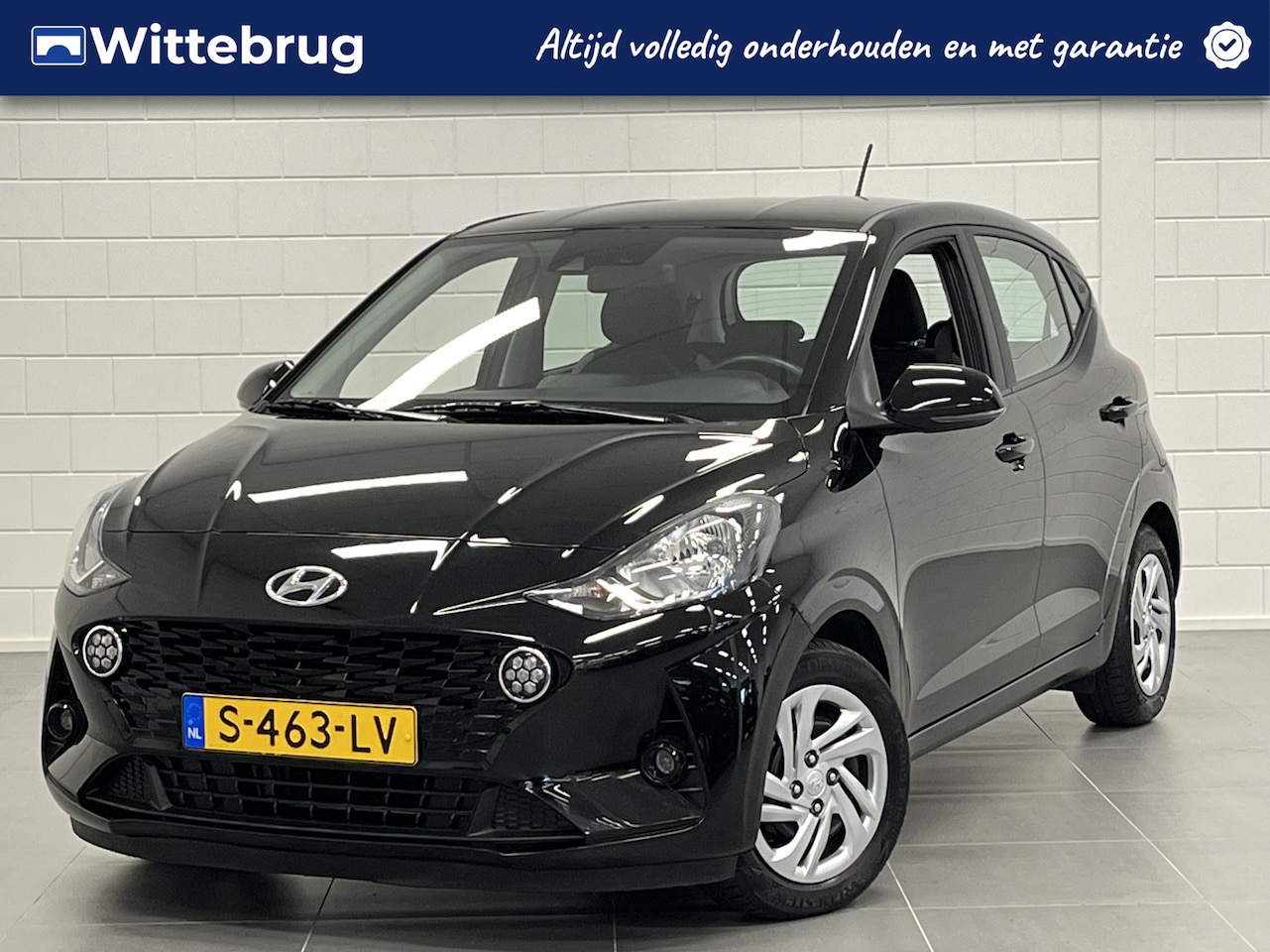 Hyundai i10 - 1.0 Comfort 5-zits AUTOMAAT | APPLE / ANDROID NAVIGATIE | AIRCO | ALL SEASON BANDEN - AutoWereld.nl