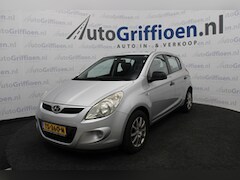 Hyundai i20 - 1.2i ActiveVersion nette 5-deurs met trekhaak