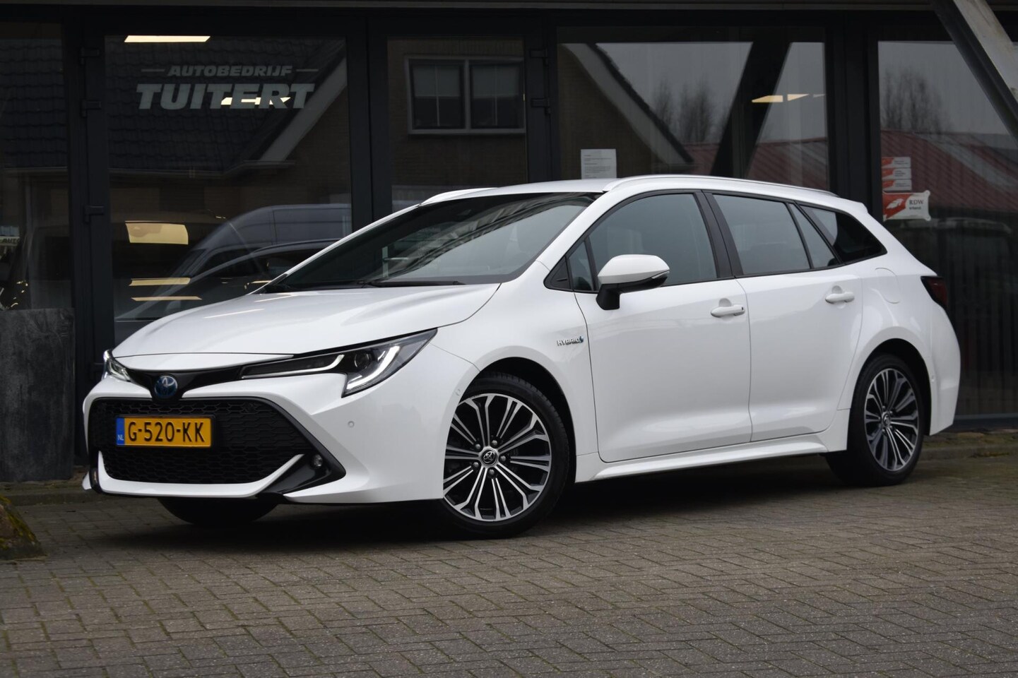 Toyota Corolla Touring Sports - 1.8 Hybrid | HEAD-UP DISPLAY | CAMARA | APPLE CARPLAY | ANDROID AUTO | NAVIGATIE | NAP | S - AutoWereld.nl